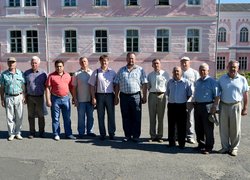Щорічний традиційний огляд дослідів кафедр